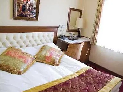 **  Hotel Linda Istanbul Turkey